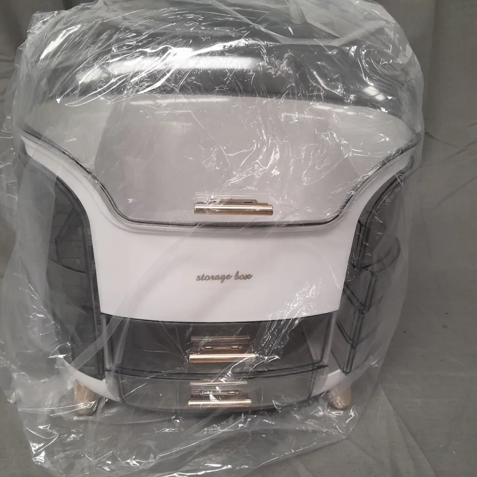 BOXED UNBRANDED STORAGE BOX IN WHITE