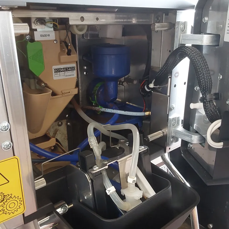EVOCA KALEA PLUS COMMERCIAL COFFEE MACHINE WITH VITRIFRIGO MILK CHILLER