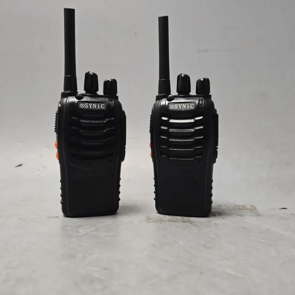 SET OF 6 SYNIC WALKIE TALKIES 