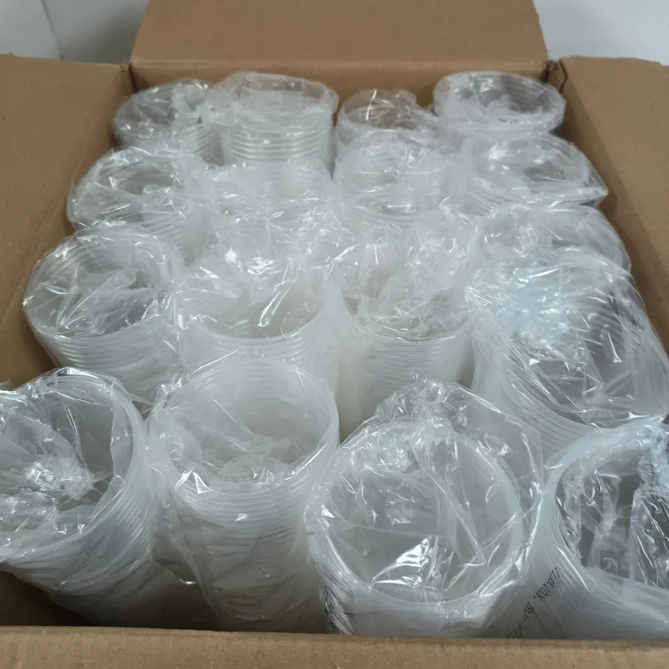 APPROXIMATELY 500 PLASTIC DRINKING CUPS
