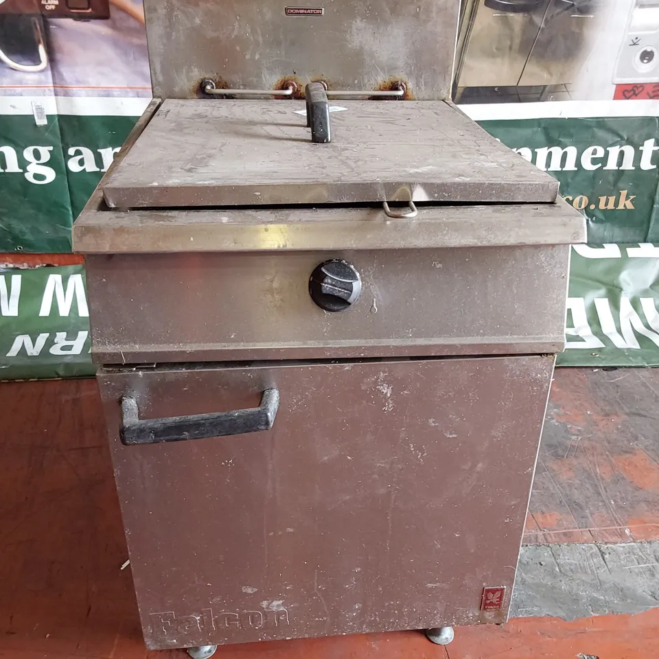 FALCON DOMINATOR GAS FIRED SINGLE TANK TWIN BASKET DEEP FAT FRYER Model 2860