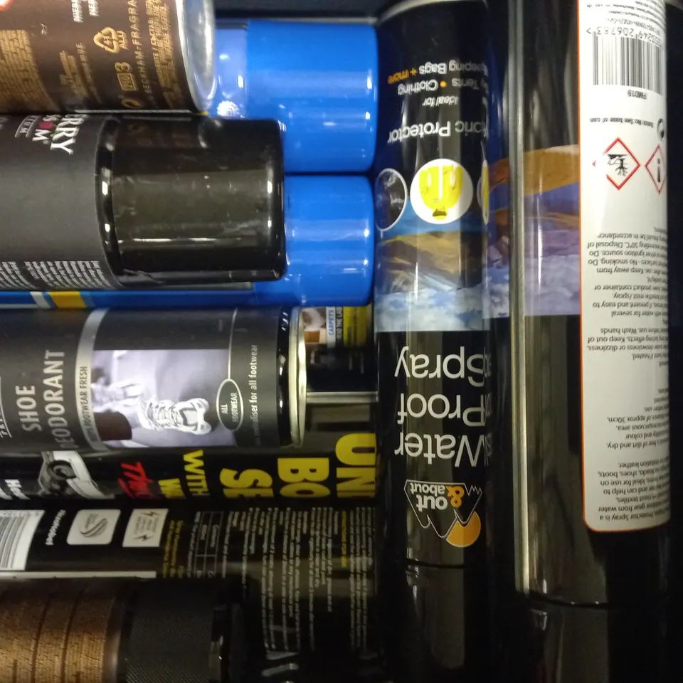 LOT OF APPROXIMATELY 20 ASSORTED AEROSOLS, TO INCLUDE WATERPROOFING SPRAY, FLEA KILLER, DAVID BECKHAM DEODORANT, ETC - COLLECTION ONLY