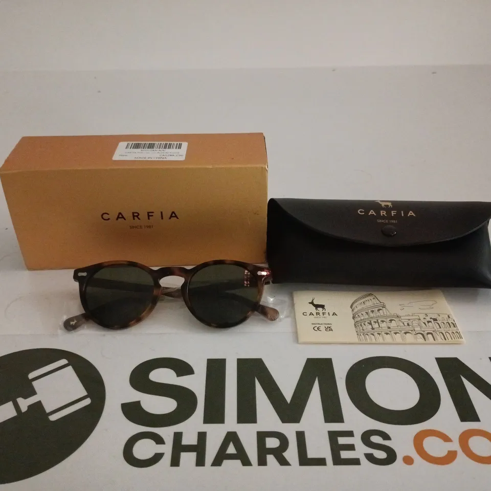 CARFIA SUNGLASSES IN CASE AND PRESENTATION BOX