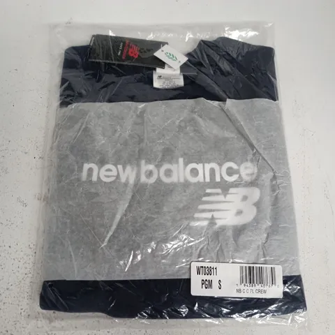 BAGGED NEW BALANCE WOMENS NB CLASSIC CORE FLEECE CREW NECK SWEATSHIRT IN NAVY - SMALL