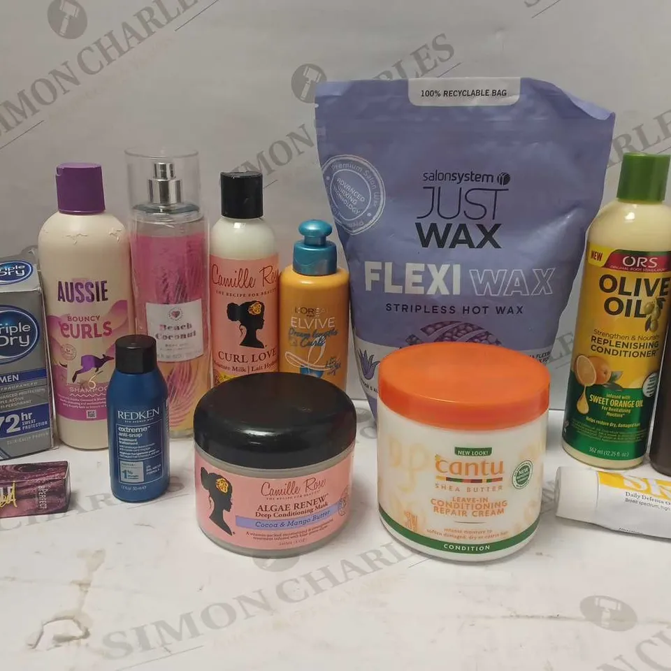 LOT OF APPROX 12 ASSORTED BEAUTY PRODUCTS TO INCLUDE AUSSIE BOUNCY CURLS SHAMSALON SYSTEM JUST WAX FLEXI WAX, OILVE OIL CONDITIONER, ETC 