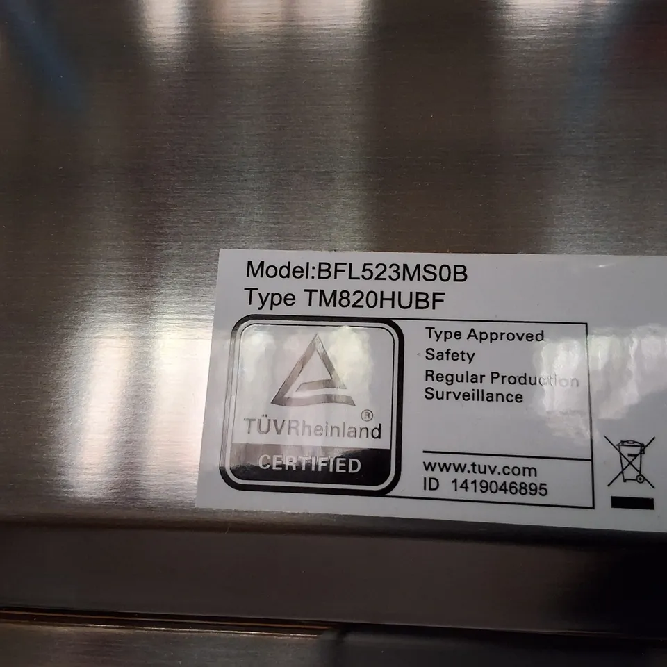 UNBOXED BOSCH MICROWAVE OVEN – MODEL BFL523MS0B (TM820HUBF)