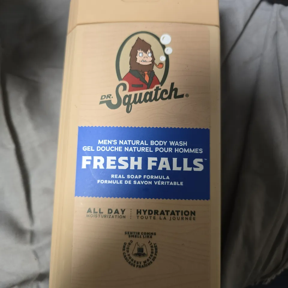 DR. SQUATCH FRESH FALLS BODY WASH + BOOTS NAIL POLISH REMOVER PADS + LOAKE LEATHER WAX - MIXED LOT