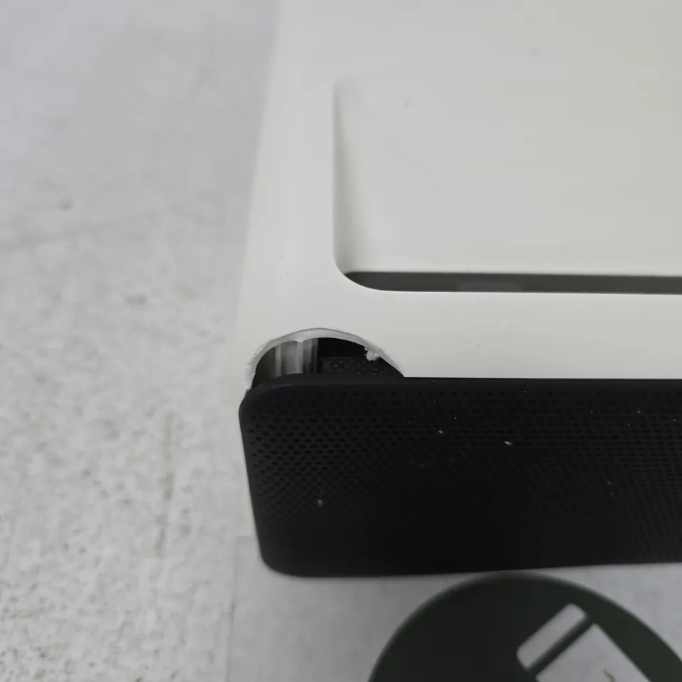 LASER HOME CINEMA PROJECTOR UNBOXED NO ACCESSORIES