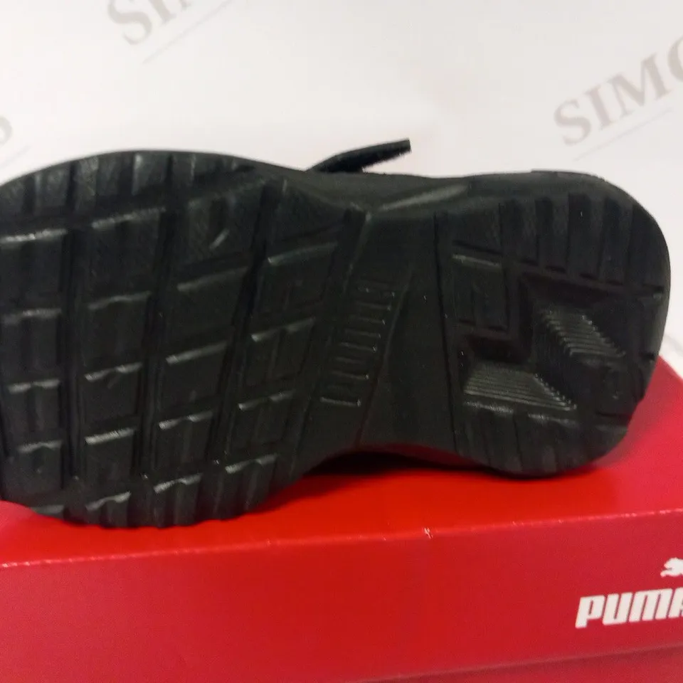 BOXED PUMA ALL DAY ACTIVE AC+ INF KIDS SIZE 4