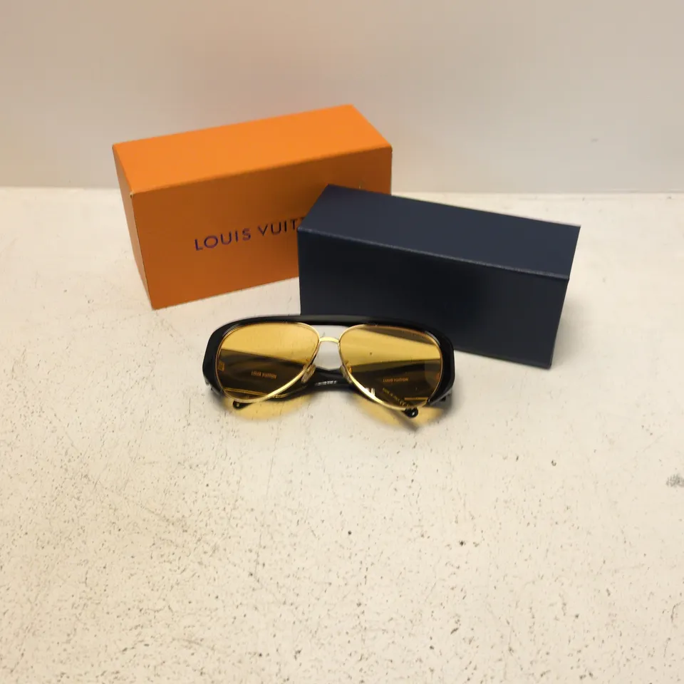 LOUIS VUITTON SUNGLASSES – BLACK FRAME, GOLD-TONE ARMS