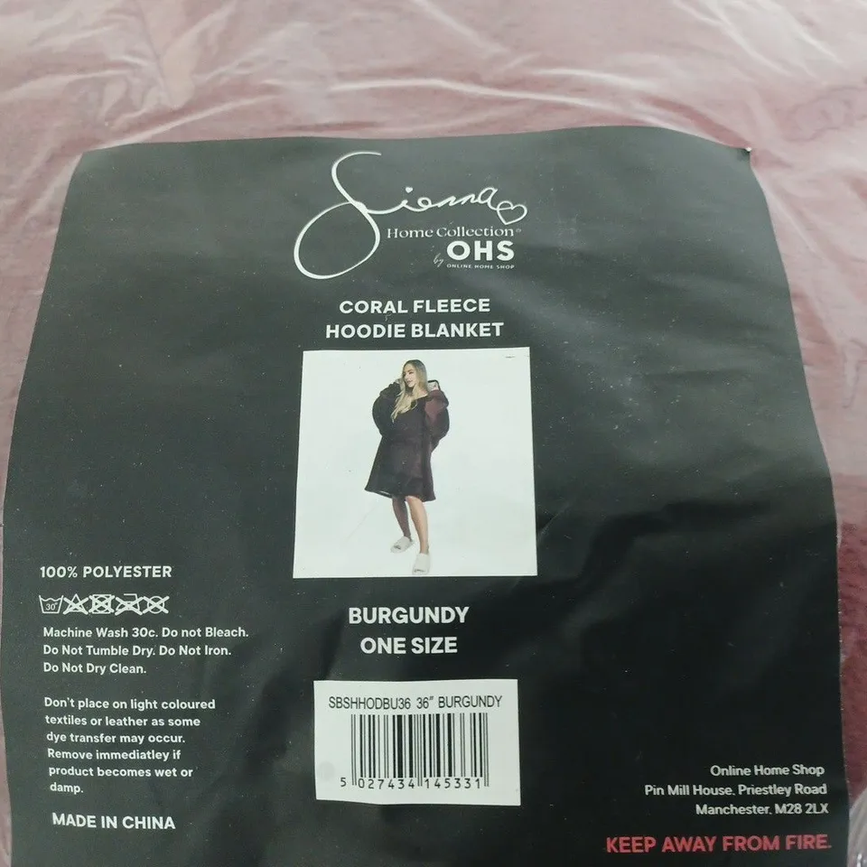 BAGGED CORAL FLEECE HOODED BLANKET IN BURGUNDY - ONE SIZE