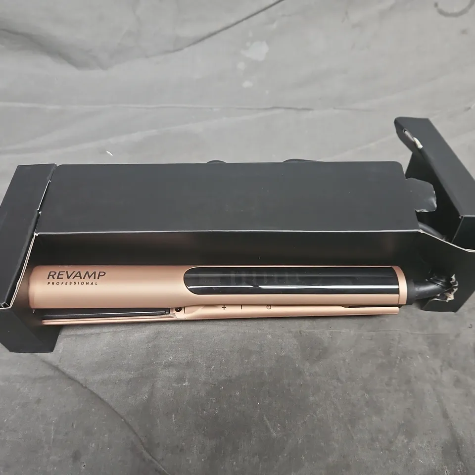 BOXED REVAMP DYNAMIC RADIANCE STRAIGHT & STYLE CERAMIC IONIC HAIR STRAIGHTENER (ST-1900GD-GB)