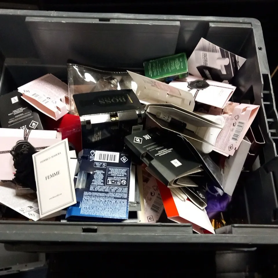 LARGE QUANTITY OF ASSORTED FRAGRANCE TESTERS AND SAMPLES TO INCLUDE; MUGLER, BOSS AND DIESEL