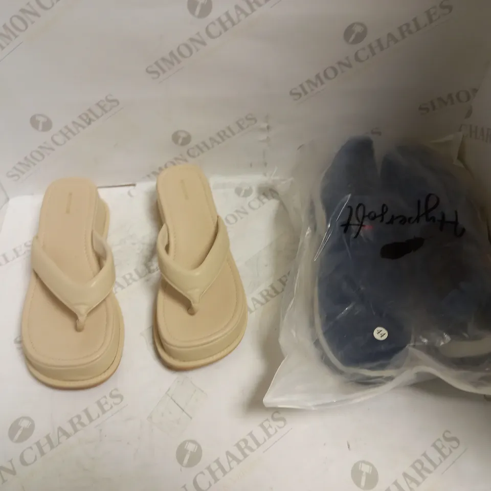 LOT OF APPROXIMATELY 20 SHOES OF VARIOUS SIZES, BRANDS AND TYPES TO INCLUDE BLUE SHARK SLIDERS SIZE 40, DITAS FABRICS FLIP FLIPS , AND ALEXANDRER DOBELL LEATHER POINT SHOES ETC. 