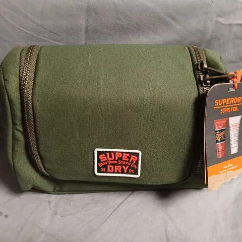 SUPERDRY SUPPLY CO BEAUTY GIFT SET 