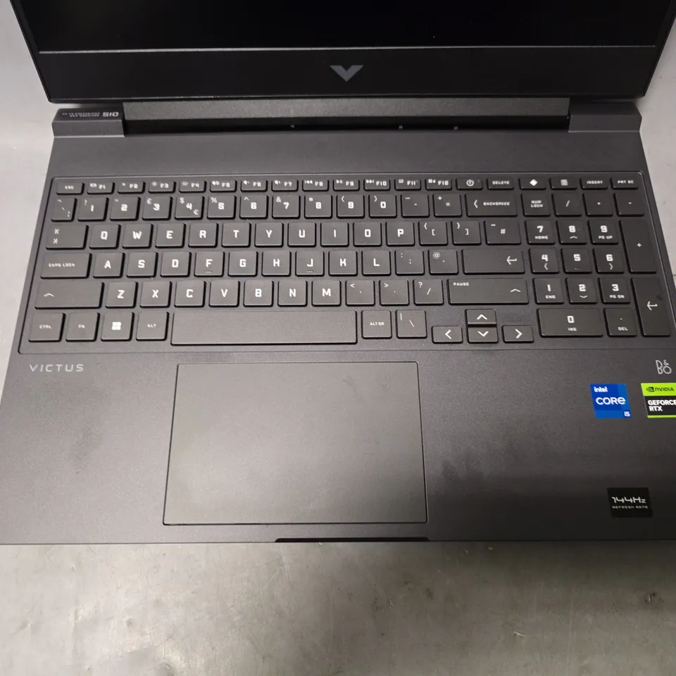 BOXED HP VICTUS 15-FA0021NA