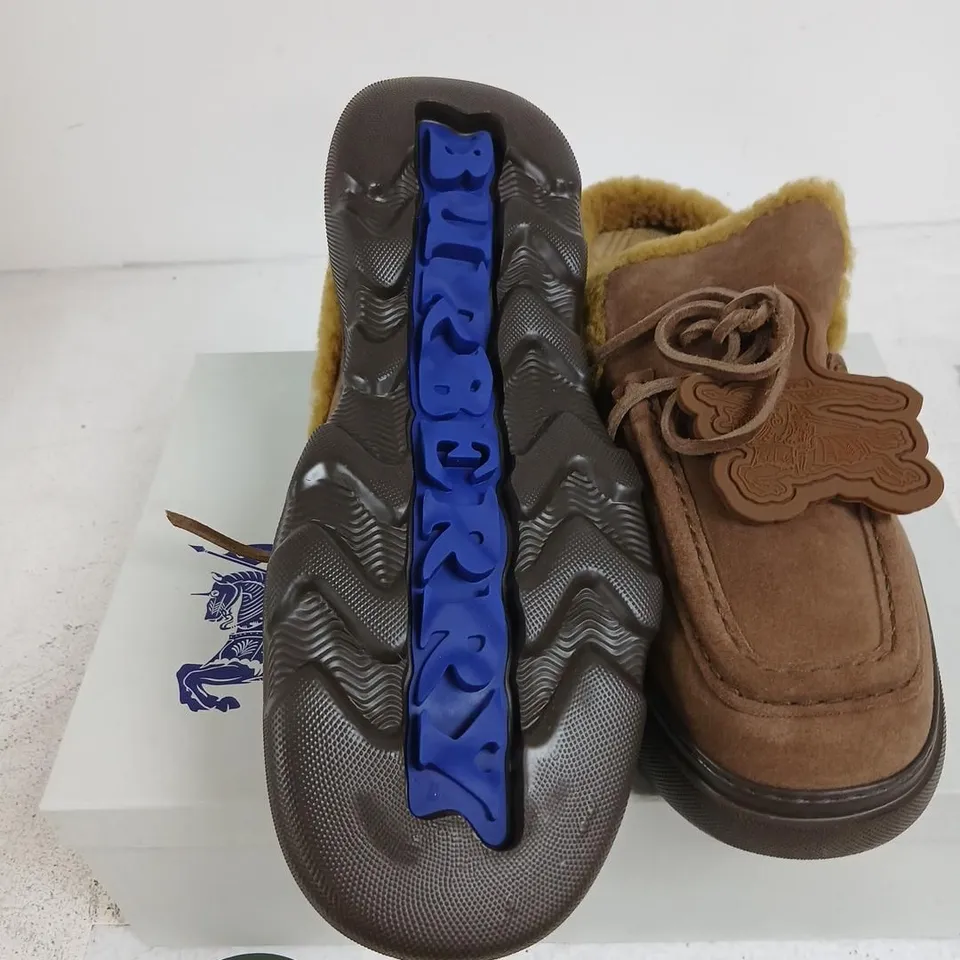 BURBERRY LEATHER MOCCASIN SHOES WITH SHEARLING LINING – UK 12 (EU 46)