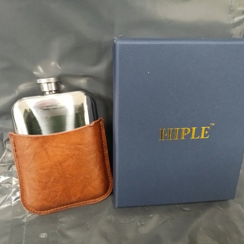 BOXED HIPLE HIP FLASK