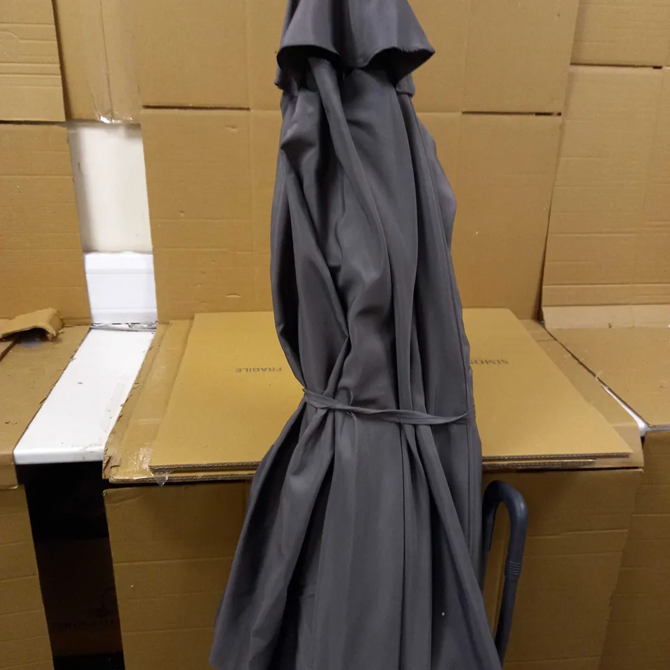 INNOVATORS EASY UP 2.7M UMBRELLA - OCEAN BLUE COLLECTION