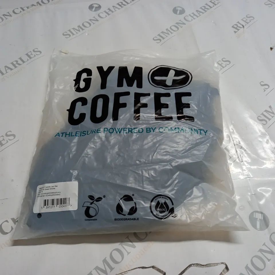 GYM COFFEE DART TEE IN GREEN - M