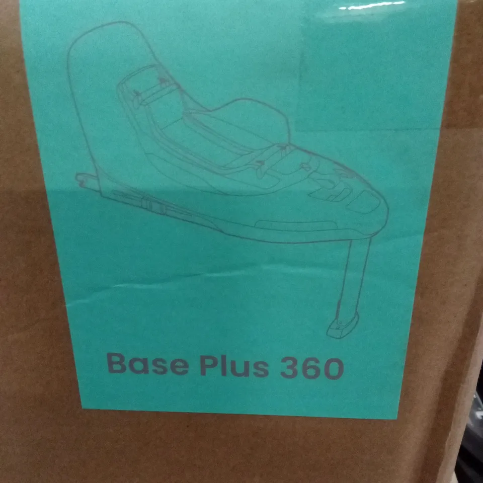 BOXED SILVER CROSS COVE STROLLER & CARRY COT IN DAMSON, WITH SILVER CROSS GLIDE PLUS 360 CAR SEAT AND I-SIZE BASE, ACCESSORIES INCLUDED (4 PARTS)