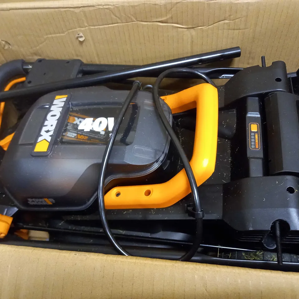 WORX 34CM CORDLESS LAWNMOWER