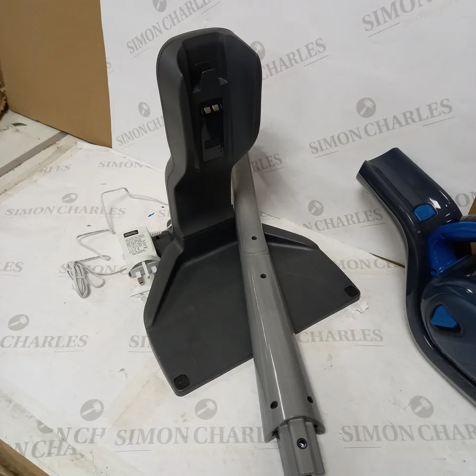 BLACK+DECKER SVJ520BFS-GB 2 IN 1 CORDLESS VAC