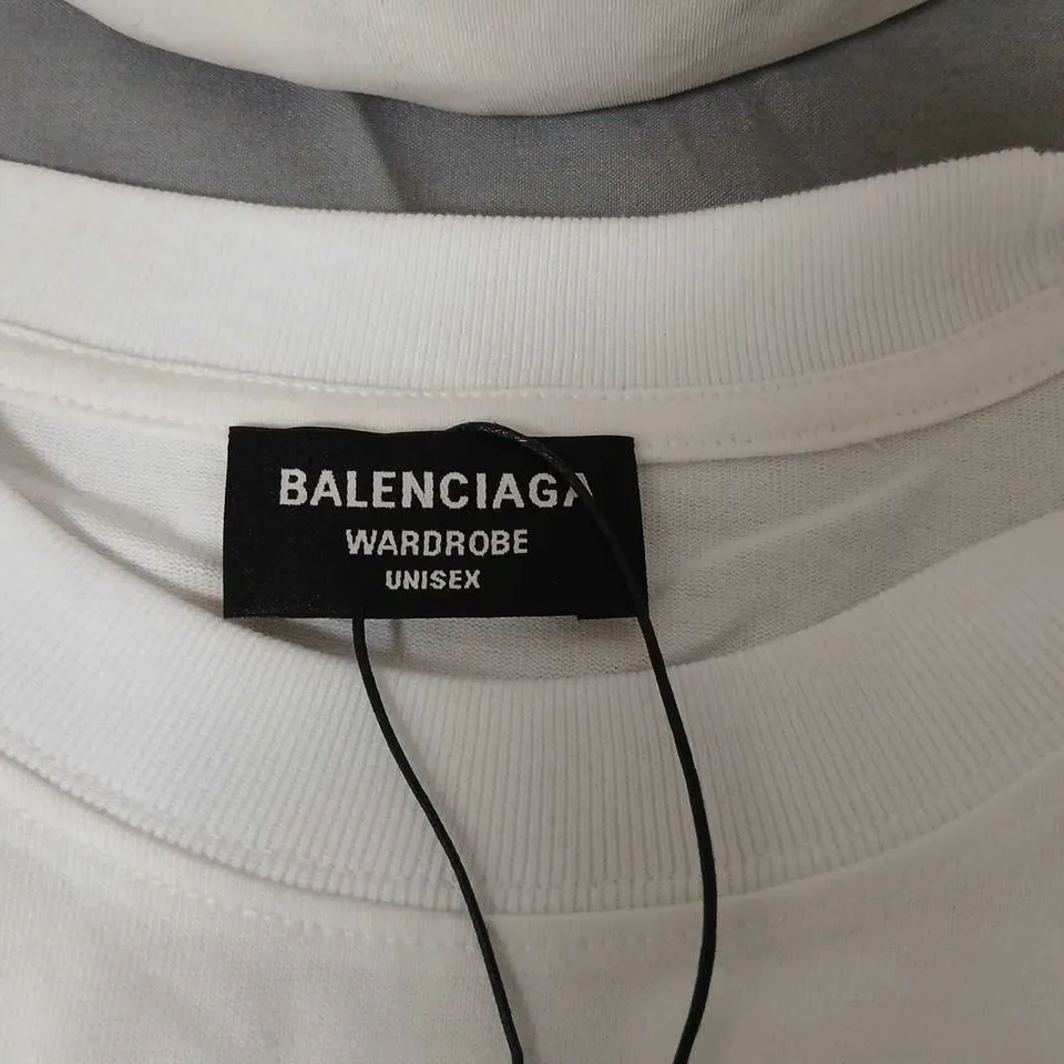 BALENCIAGA WHITE T-SHIRT – WARDROBE UNISEX, BACK LOGO PRINT, SIZE M