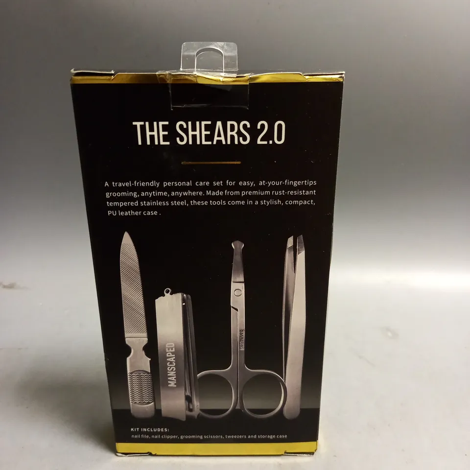 BOXED MANSCAPED THE SHEARS 2.0 4-PIECE ESSENTIAL GROOMING KIT