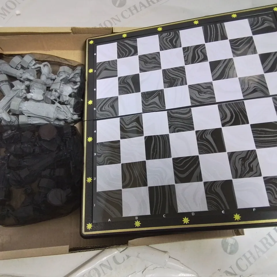 BOXED HARRY POTTER MAGNETIC FOLDABLE CHESS GAME RRP £49.99