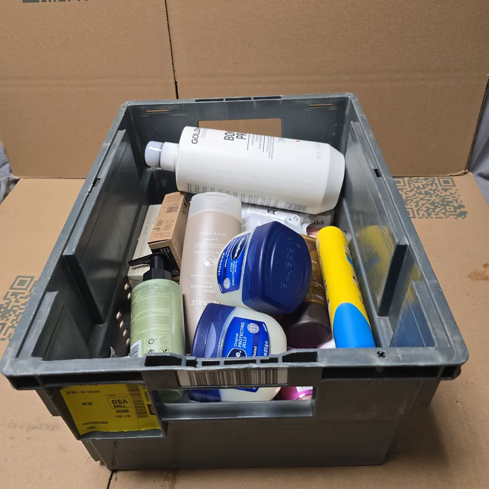 TOTE OF APPROXIMATELY 20 ASSORTED COSMETIC ITEMS TO INCLUDE GOLDWELL BOND PRO, VASELINE, BOOTS SOLTAN KIDS SUNCARE LOTION, TED BAKER BODY CLEANSER, RITUALS...BLACK SOAP ETC