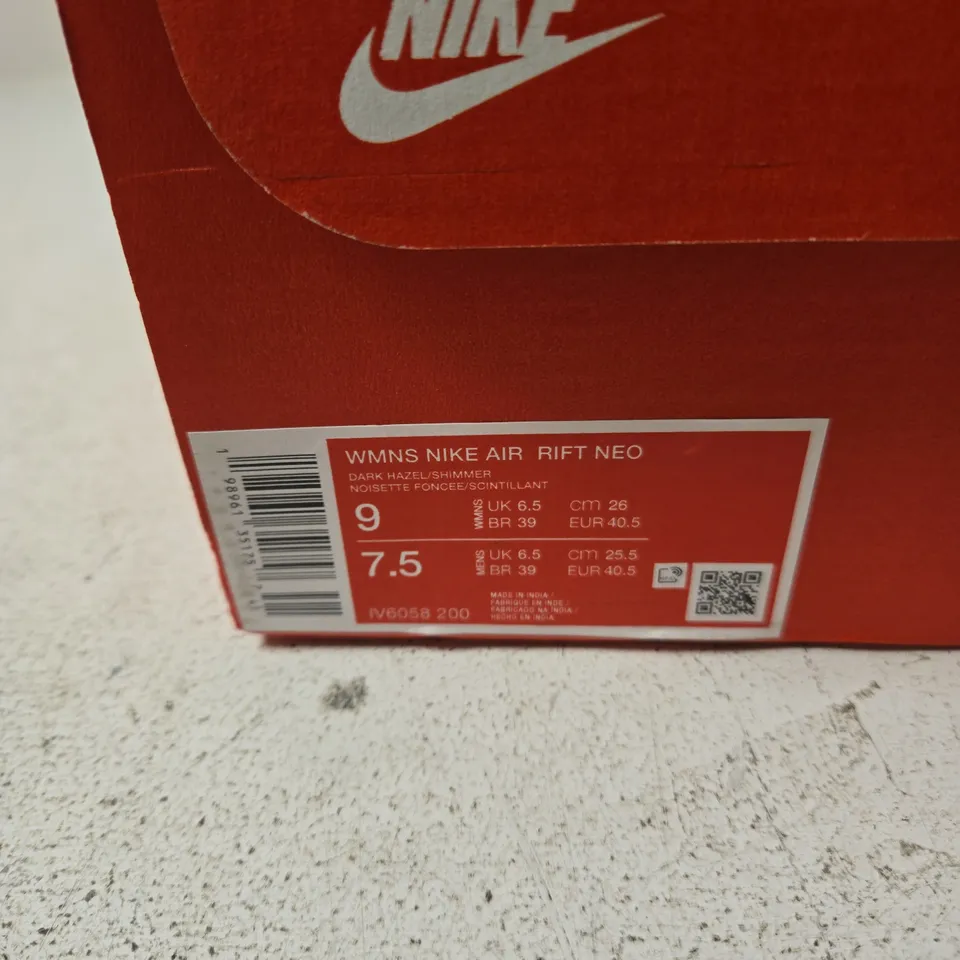 NIKE WMNS AIR RIFT NEO – DARK HAZEL/SHIMMER, UK 6.5 (US 9) WOMEN'S SHOES