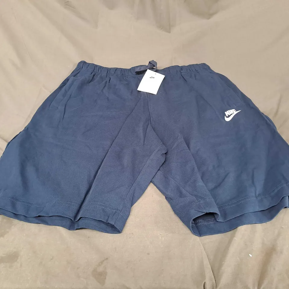 NIKE NAVY FLEECED SHORTS SIZE L