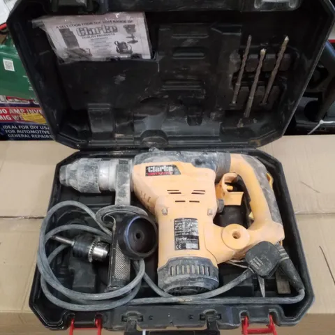 CLARKE CONTRACTOR 1200W SDS+ ROTARY HAMMER DRILL WITH CASE