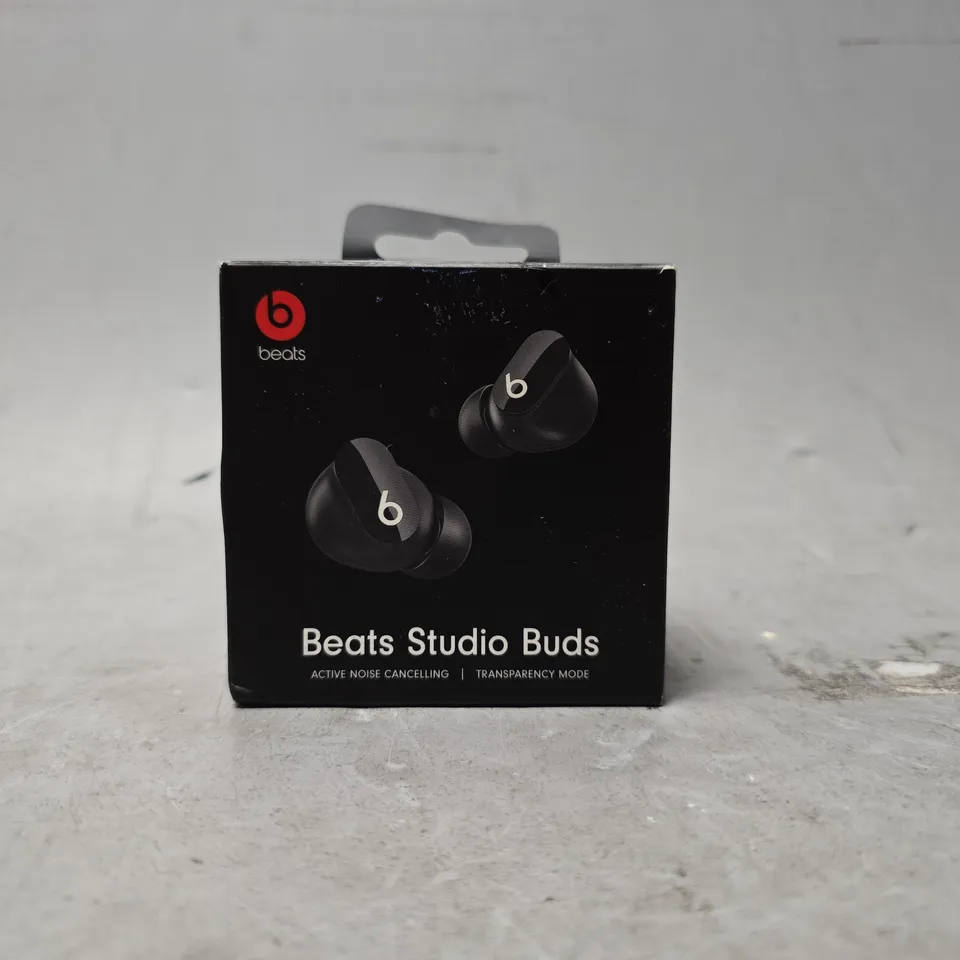 BOXED BEATS STUDIO BUDS IN BLACK