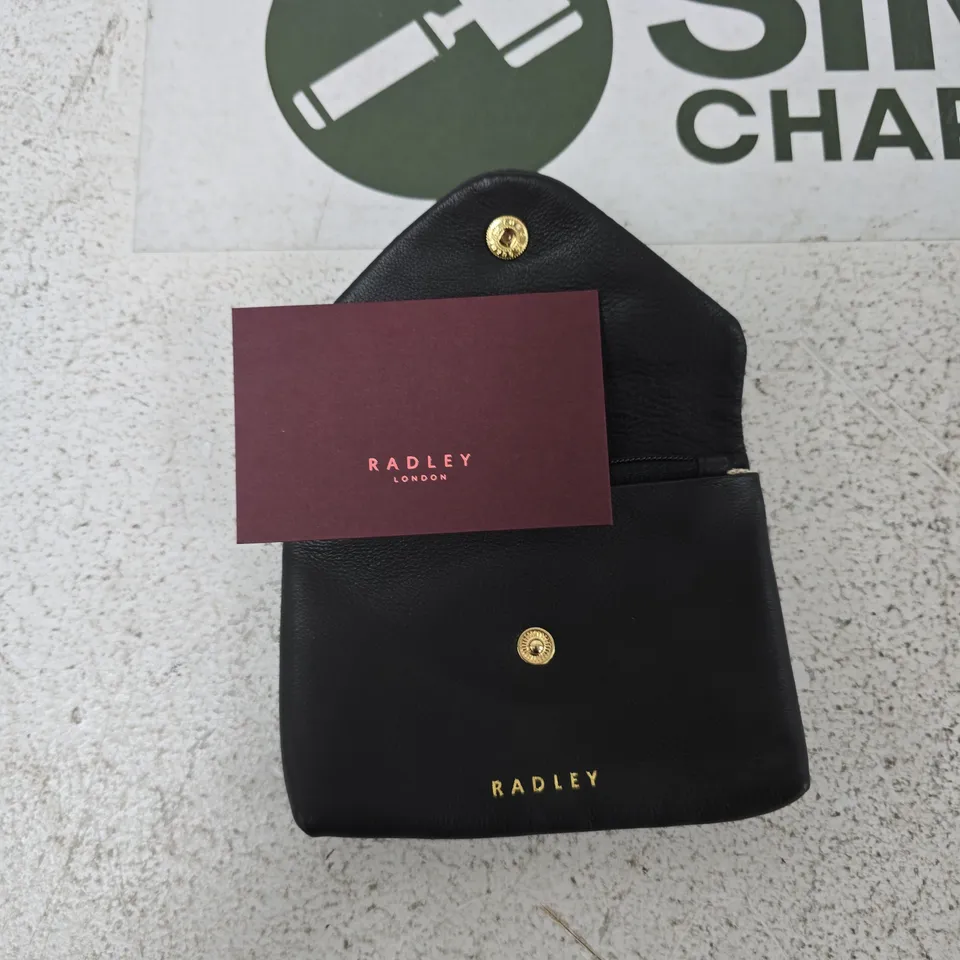RADLEY LONDON BLACK LEATHER CARD WALLET WITH FLAP – GOLD LOGO