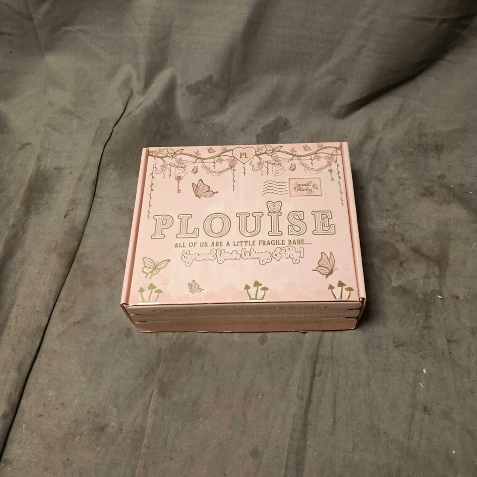 PLOUISE MYSTERY GIFT BOX, SEALED