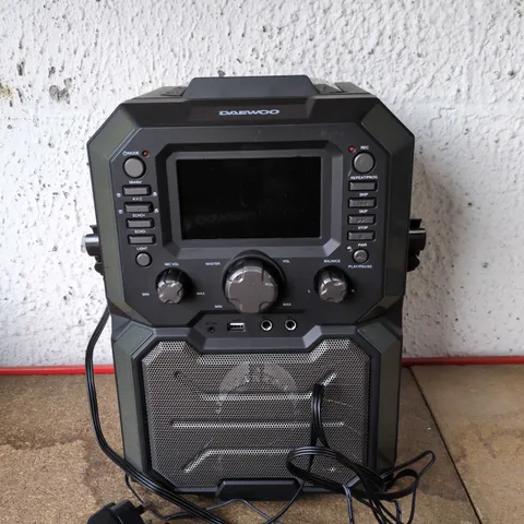 DAEWOO BLUETOOTH KARAOKE MACHINE WITH BUILT-IN 5 INCH LED DISPLAY – BOXED