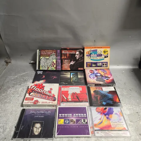 APPROXIMATELY 30 ASSORTED CD ALBUMS TO INCLUDE THE JOHN BARRY COLLECTION, DOCTOR WHO DEAD OR ALIVE, FLOORFILLERS ANTHEMS, ETC