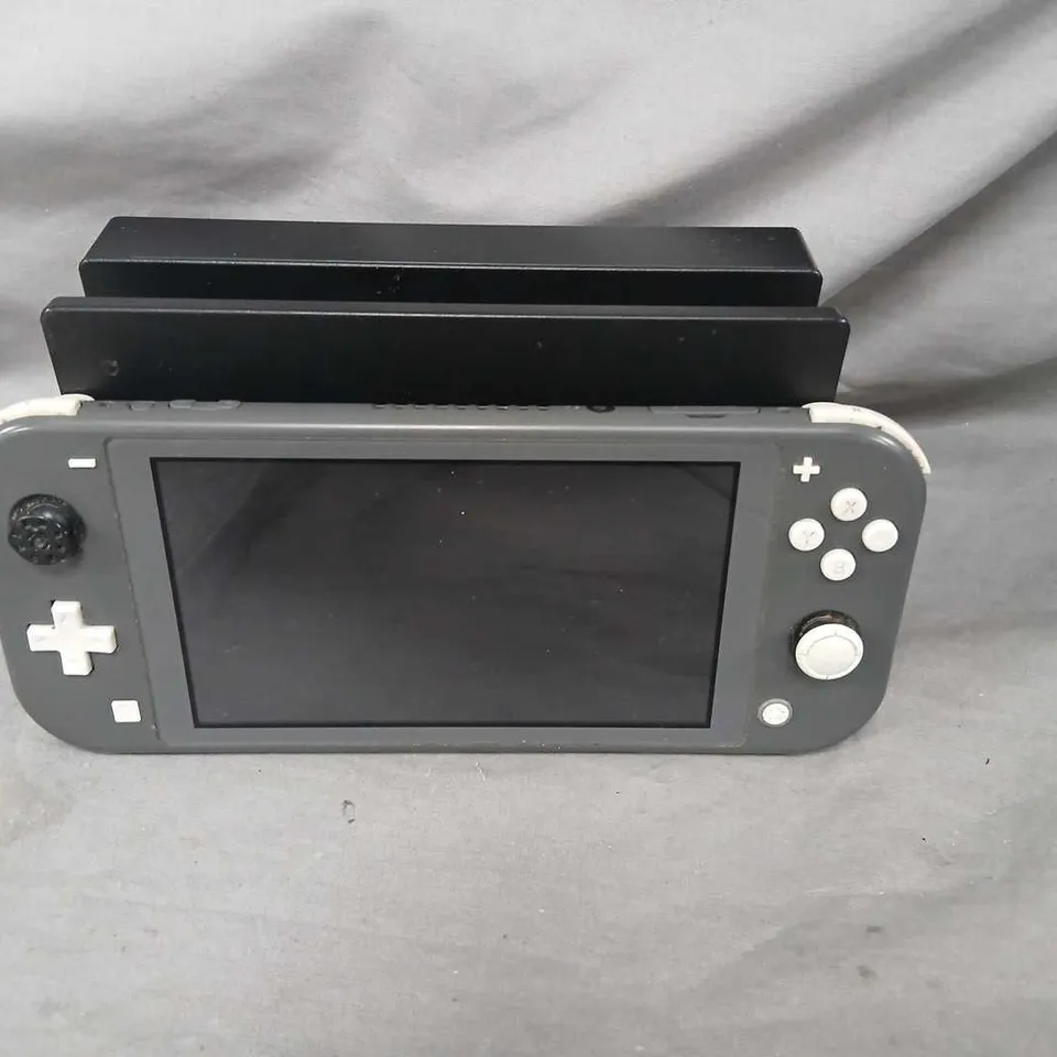 NINTENDO SWITCH LITE HANDHELD CONSOLE – GREY