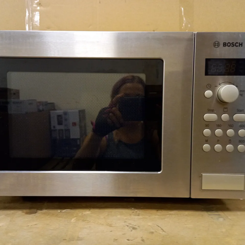 BOSCH HMT75M451B SERIE 2 FREESTANDING 800W MICROWAVE OVEN