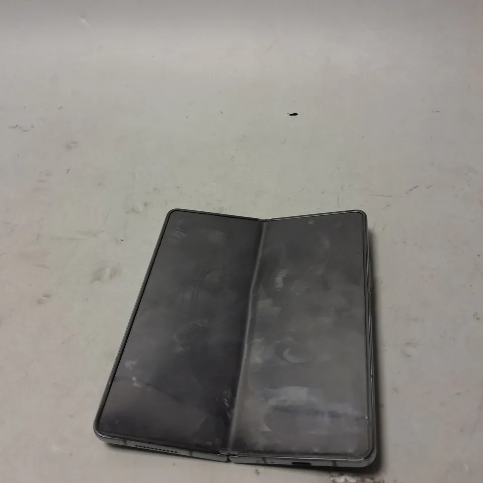 GALAXY Z FOLD4 PHONE