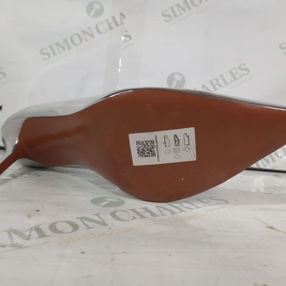 PAIR OF ASOS DESIGN POINTED TOE STILETTO HEEL SLIP-ON SHOES IN METALLIC SILVER SIZE 8