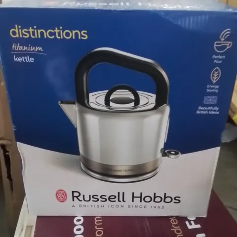 BOXED RUSSELL HOBBS TITIUM KETTLE