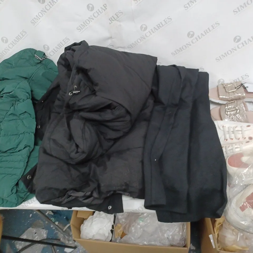 APPROXIMATELY 10 ASSORTED CLOTHES AND SHOES OF VARIOUS SIZES, COLOURS, AND STYLES 