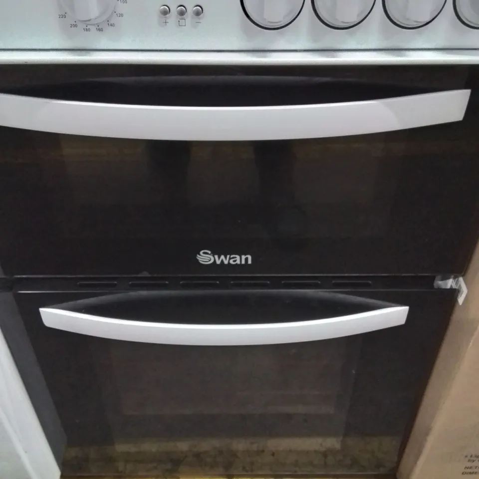 SWAN SX16730W 60CM ELECTRIC DOUBLE OVEN CERAMIC HOB COOKER - WHITE