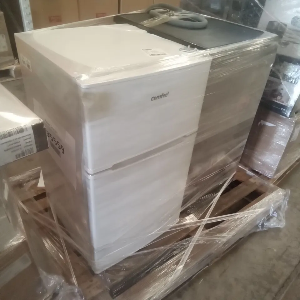 COMFEE 87 LITRE FRIDGE FREEZER RCT124WH1(E) WHITE AND CANDY FREESTANDING SLIMLINE DISHWASHER BLACK