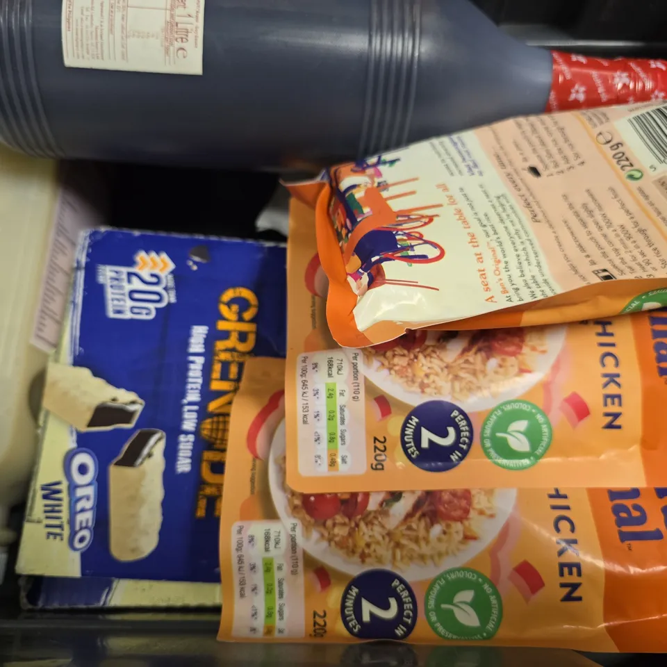APPROXIMATELY 12 ASSORTED FOOD & DRINK ITEMS TO INCLUDE - PACT COFFEE HOUSE , HARIO TANGFASTICS  , DEENO ETC