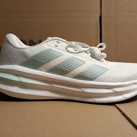 BOXED PAIR OF ADIDAS GALAXY 7 TRAINERS IN WHITE/MINT SIZE UK 5.5