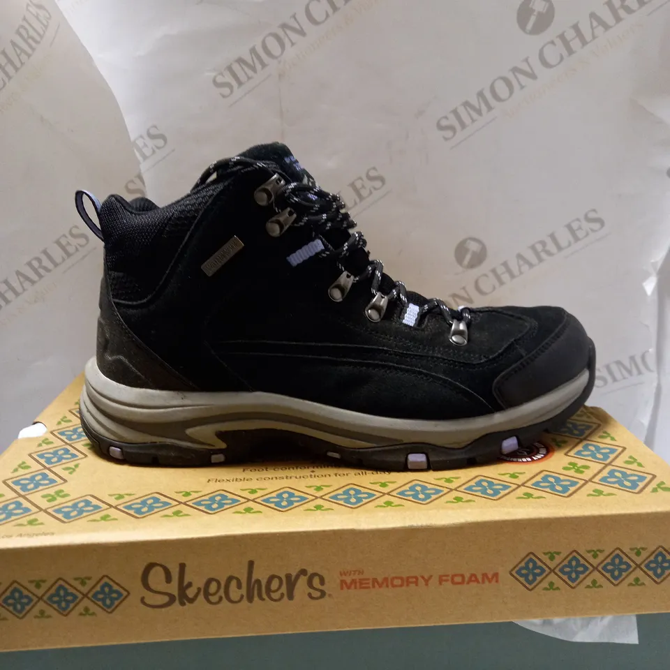 SKECHERS ALPH WATERPROOF BLACK BOOTS - SIZE 8
